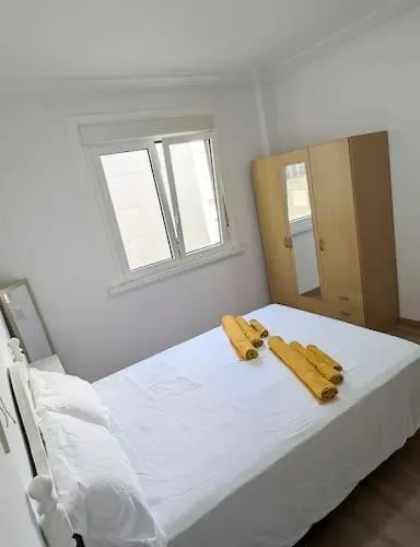 The Heart Gran Via * Vigo